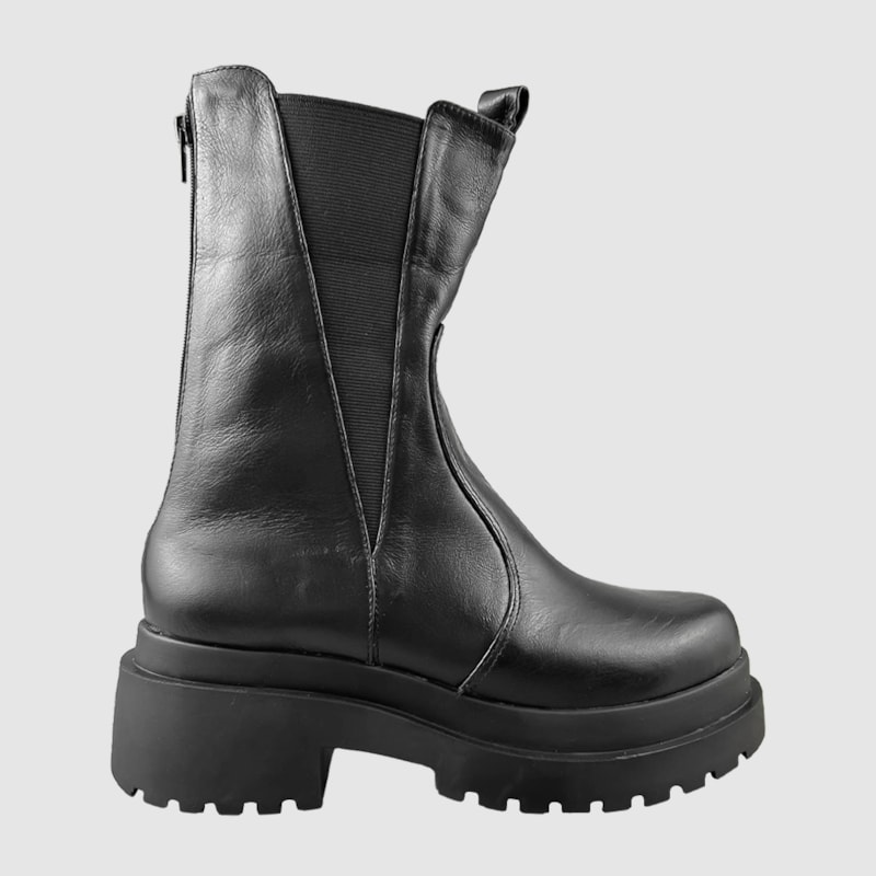 Bota Giulia em Couro Preto 703