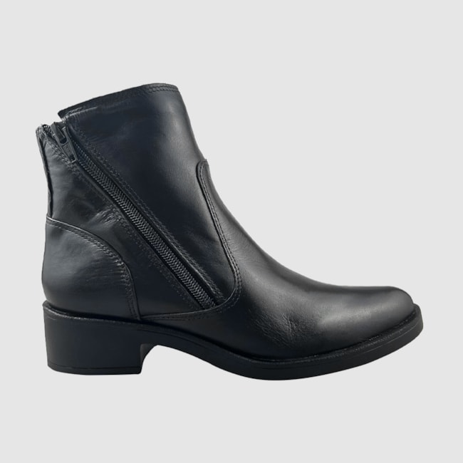Bota Tati Couro Preto 096