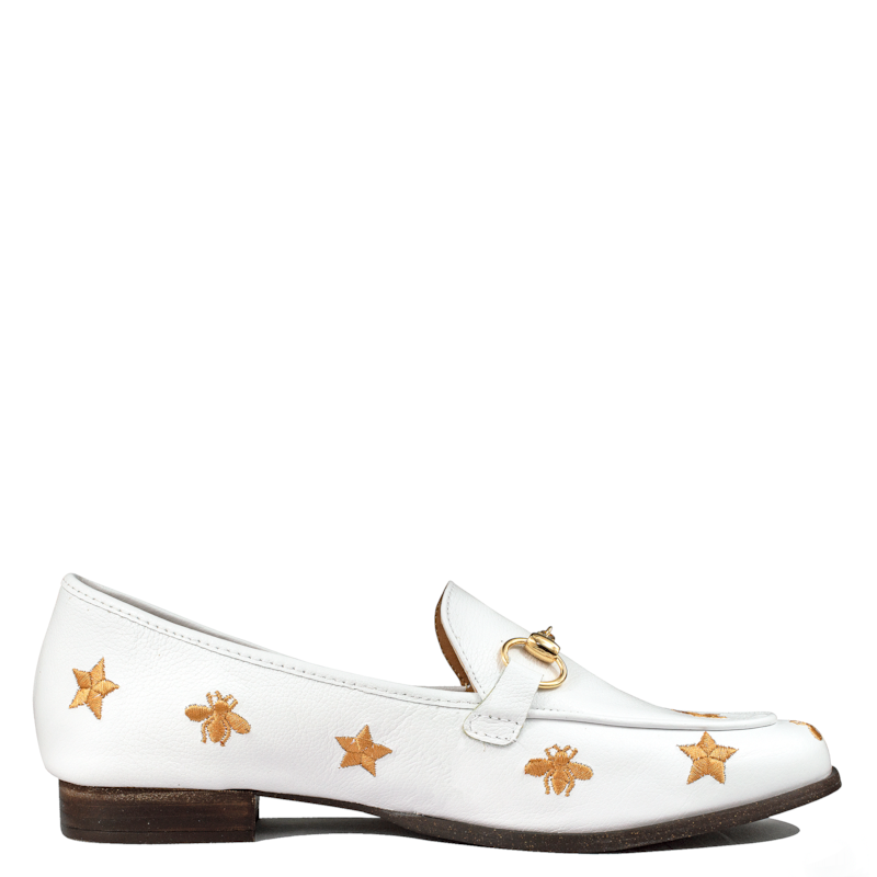 Mocassim Tomboy em Couro Branco com Abelhas 588 Mocassim Tomboy em Couro Branco com Abelhas 588